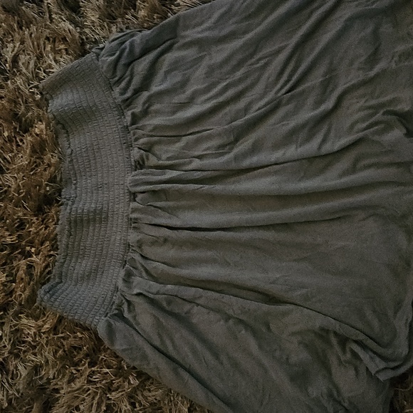 H&M Skirt - Picture 3 of 3